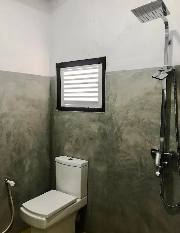*** فندق Sea Beach Resort نيجومبو سريلانكا