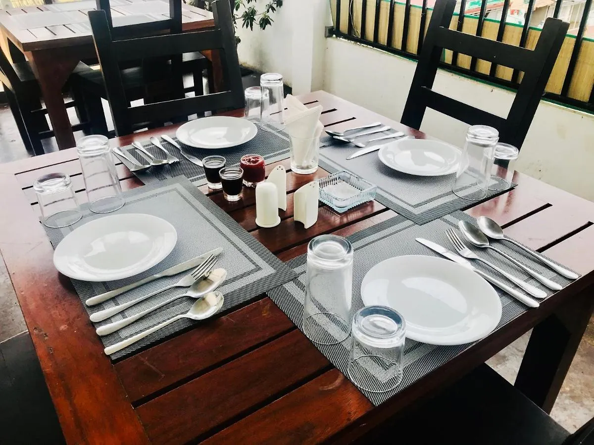 Sea Beach Resort نيجومبو 3*,  سريلانكا