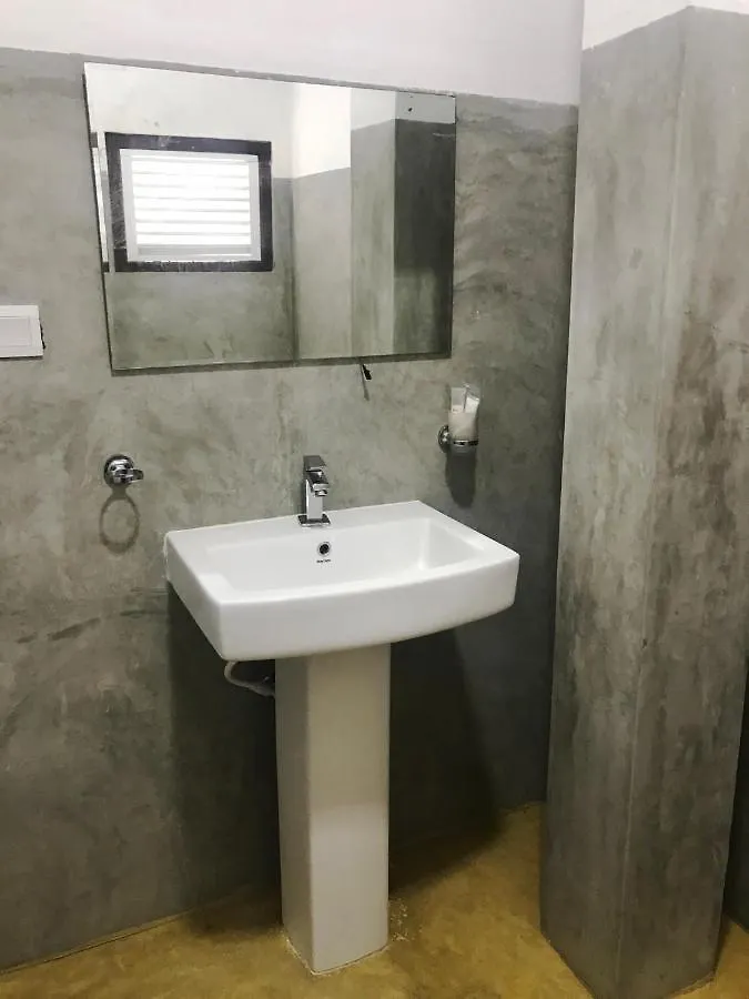 Sea Beach Resort نيجومبو سريلانكا